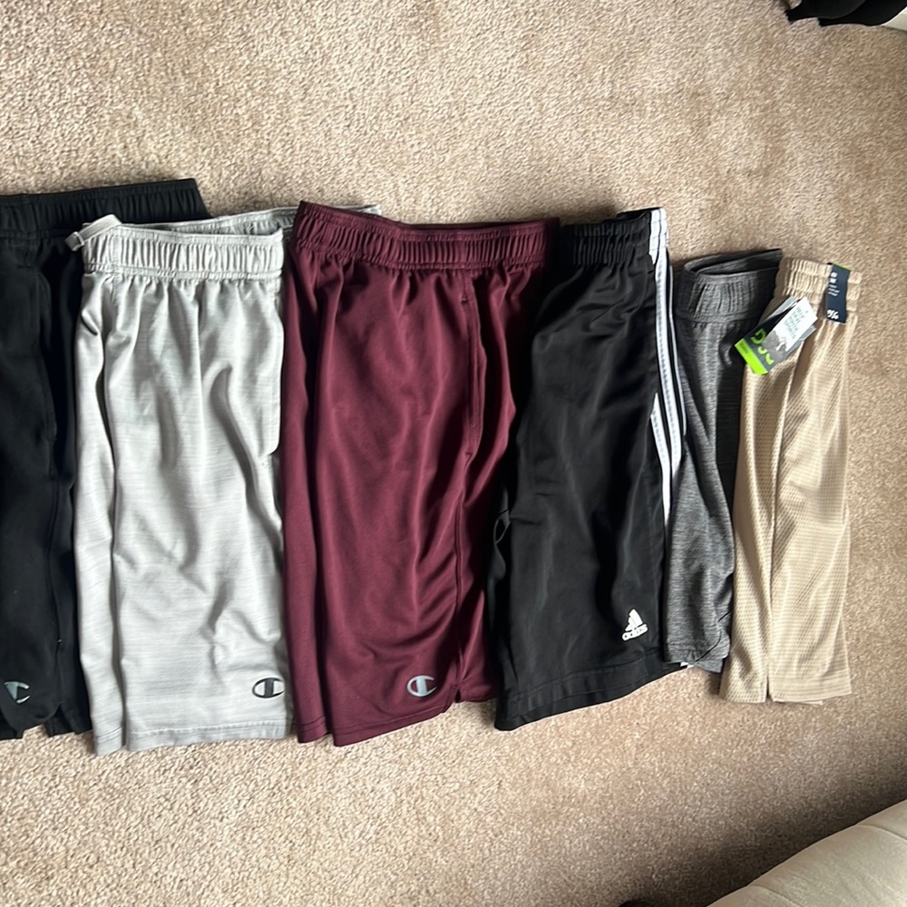 Men shorts bundle size small